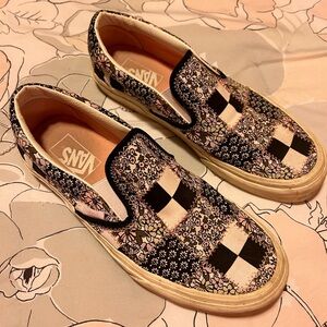 Size 8 Women’s Vans